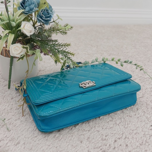 Chanel Boy Wallet on Chain Turquoise Patent WOC - Picture 4 of 13